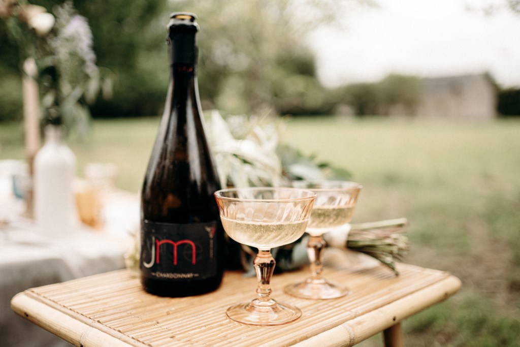 Expérience de vie de château dans la Box prestige avec bouteille de champagne offerte